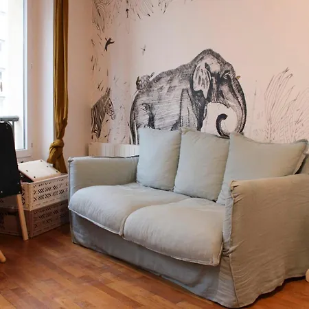 Apartman 95 M Through-planning In The Centre Levallois-Perret