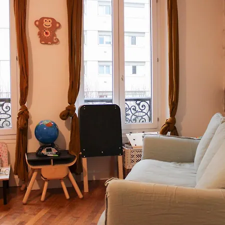 Apartman 95 M Through-planning In The Centre Levallois-Perret